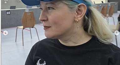 Bursalı milli sporcu Aysel Özgan, Ankara'dan altın madalyayla döndü