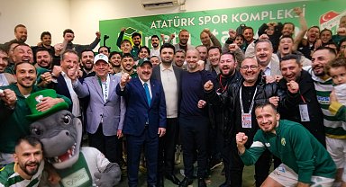 Bursaspor taraftarına deplasman desteği... Otobüs sözleri peş peşe geldi