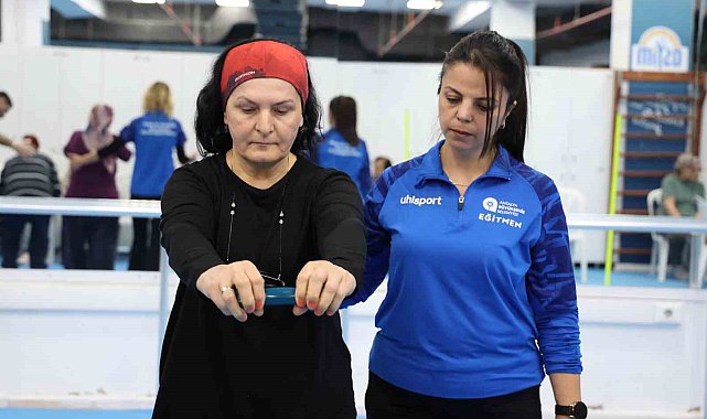Büyükşehir Belediyesi'nden Parkinson hastalarına özel eğitim
