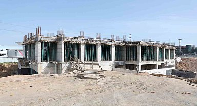 Çayırova'da 200 yataklı hastane ve meslek lisesi inşaatları hızla yükseliyor