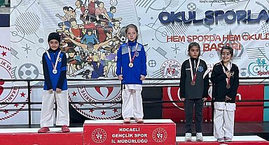 Çayırova'ya karatede 15 madalya birden