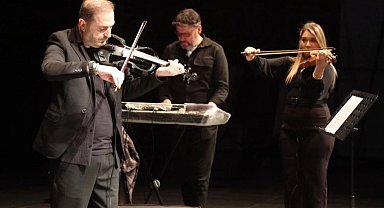 Çayırova'da keman dinletisi kulakların pasını sildi