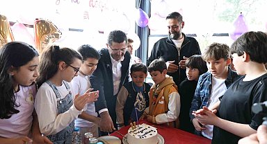 Çekmeköy'de şehit olan Fatma Nur öğretmenin oğlu Hasan Kemal'e doğum günü sürprizi