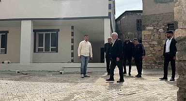 Çermik'te bozulan yolların yapımına başlandı