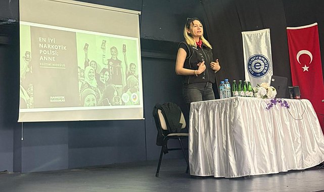 Çeşme'de üniversite öğrencileri ve personeline KADES ile narkotik eğitimi verildi