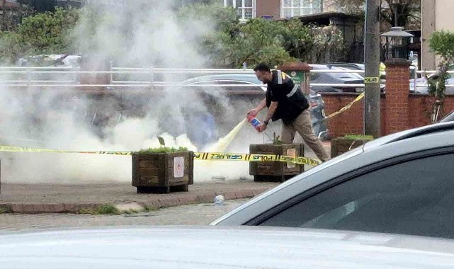 Çevre Şehircilik Müdürlüğü önünde bomba paniği