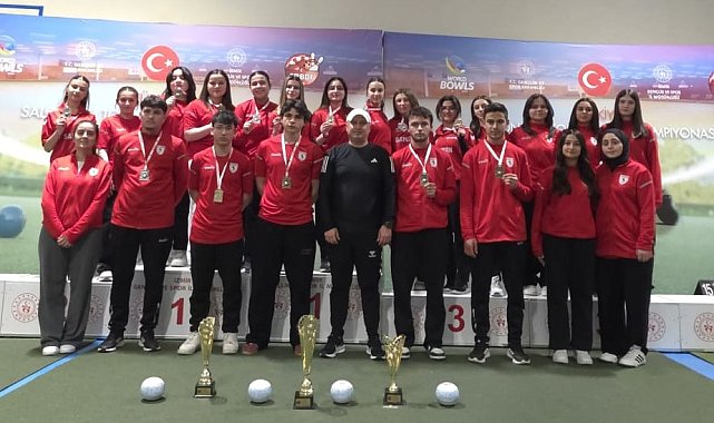 Çim topunda Samsun damgası: Bir şampiyonluk, bir ikincilik