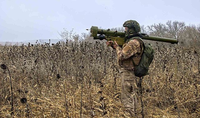 Çin'in İran'a silah sevkiyatına hazırlandığı iddiası
