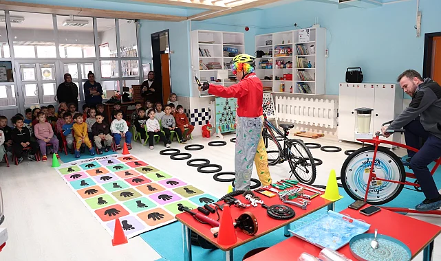 Çocuklara bisiklet kültürü aşılanıyor