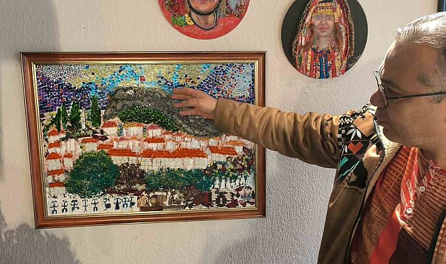 Çöpten sanat üretiyor