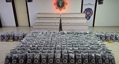 Çorum polisinden uyuşturucu sevkiyatına darbe: Binlerce hap ele geçirildi