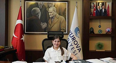 Çukurova Belediye Başkanı Kozay, makam koltuğunu çocuklara devretti