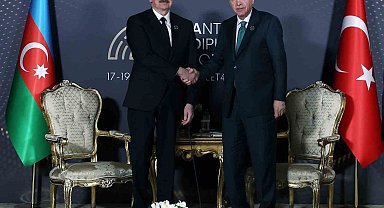 Cumhurbaşkanı Erdoğan, Azerbaycan Cumhurbaşkanı Aliyev ile bir araya geldi