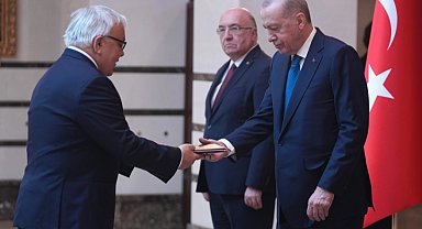 Cumhurbaşkanı Erdoğan'a 5 ülkeden güven mektubu