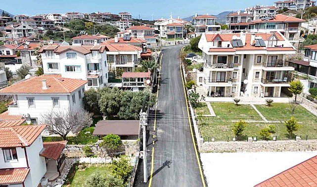Datça'da 13 kilometre sıcak asfalt serimi tamamlandı