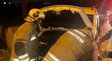 Defne'de aracın motorunda yangın çıktı