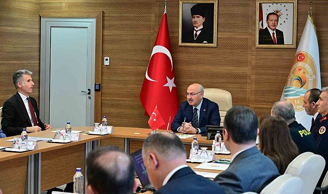 Denizli'de bağımlılıkla mücadele masaya yatırıldı