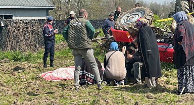 Devrilen traktörün altında kalarak hayatını kaybetti