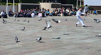 Dikkat dağıtan ortama rağmen dikkat çekmeyi başardılar