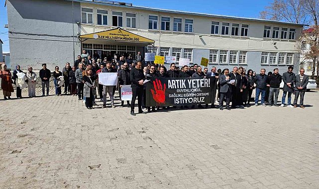 Diyadin'de şiddete protestosu