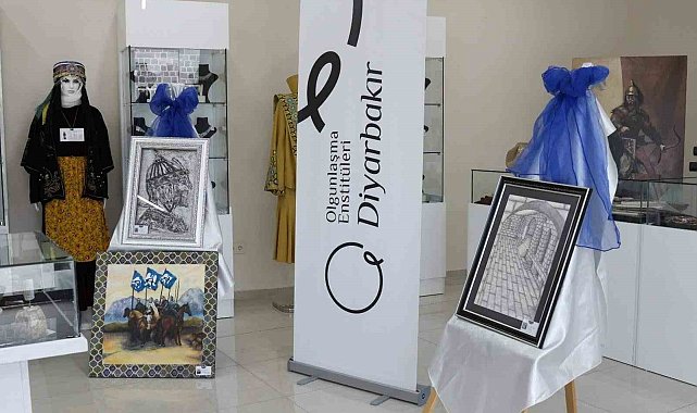 Diyarbakır'da Harmoni resim sergisi açıldı