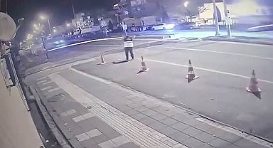 Diyarbakır'da otomobil tren ile çarpıştı: Feci kaza kamerada