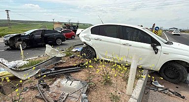 Diyarbakır'da trafik kazası: 3'ü çocuk 5 yaralı