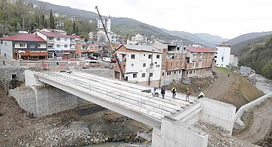 Dörtyol-Akpınar-Erikli ulaşım bağlantısını güçlendiren köprüde sona gelindi