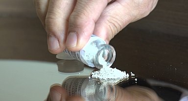 Dünyanın ilk enfeksiyonlu bölgeye uygulanabilen yapay kemiği Eskişehir'de geliştirildi