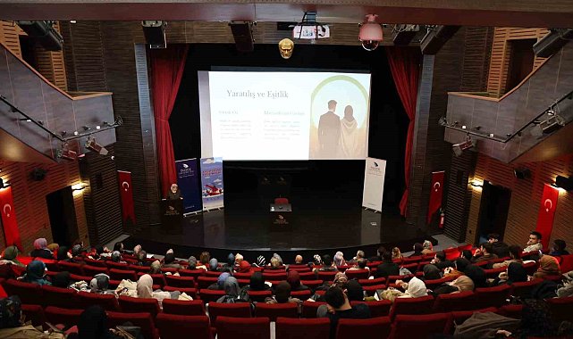 Dünyayı imar görevinde kadın konferansı düzenlendi
