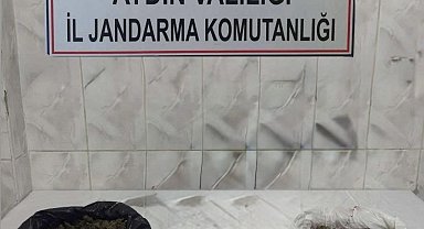 Durdurulan araçta uyuşturucu ve ruhsatsız silah ele geçirildi