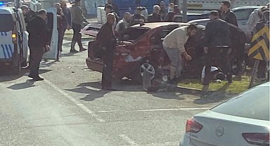 Düzce Olimpiyat Kavşağı'nda trafik kazası: 1 yaralı