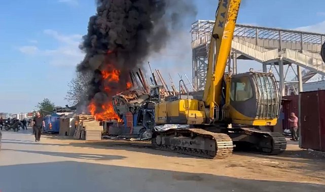 Edirne'de hurdacılar sitesinde çıkan yangın korkuttu