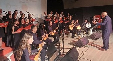 Edirne'de Keşan'da türkü dostları konseri büyük ilgi gördü