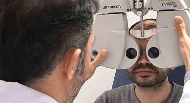 Ekran bağımlılığı alarm veriyor: 2050'de her 2 kişiden biri miyop olabilir