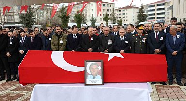 Elazığ şehidini son yolculuğuna uğurladı