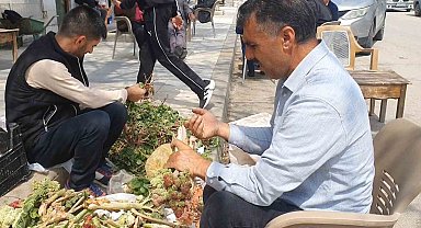 Elazığ'da bahar otları tezgahlarda yerini aldı