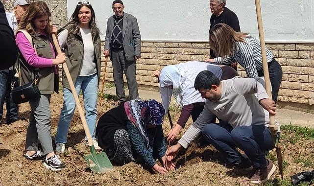 Elazığ'da fidan dikme etkinliği