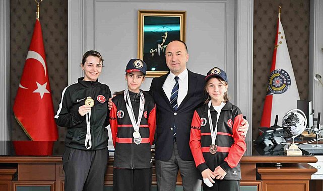Emniyet Müdürü Tolga Yılmaz şampiyon sporcuları misafir etti