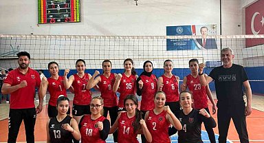 Erzincan Vefa Spor zirvede: Namağlup şampiyonluk geldi