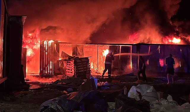 Erzincan'da işçi konteynerlerinde yangın paniği
