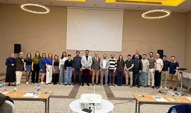 Erzincan'da kuru göz hastalığına yönelik bilimsel sunum