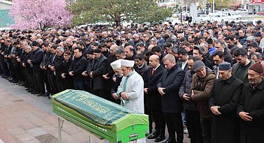 Erzincan'da okul müdürü son yolculuğuna uğurlandı