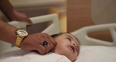 Erzurum Şehir Hastanesi'nde bir ilk: Kumsal bebek şifa buldu