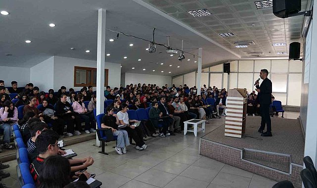 Esenyurt Belediyesi'nden gençlere sınav desteği