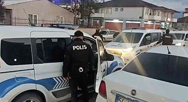 Eşinden şiddet gördüğünü öne süren hamile kadın, okula sığındı