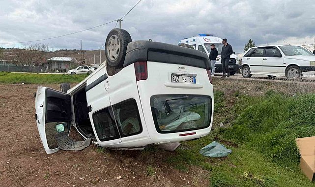 Eskişehir'de savrulan araç takla attı: 2 hafif yaralı