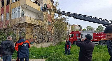 Evi ateşe verdi, babasını arayıp "evi yaktım gel" dedi