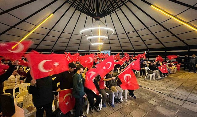 Fatih'te, A Milli Takım'ın Kosova galibiyeti coşkuyla kutlandı