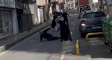 Fatih'te boşanma aşamasındaki çiftin aileleri arasında tartışma: 2 yaralı